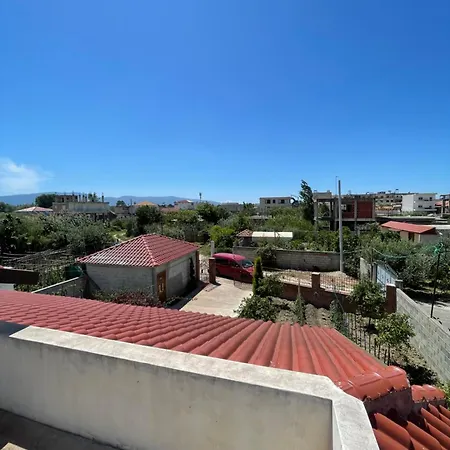 8 Villa *