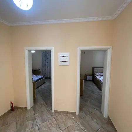 8 Villa *